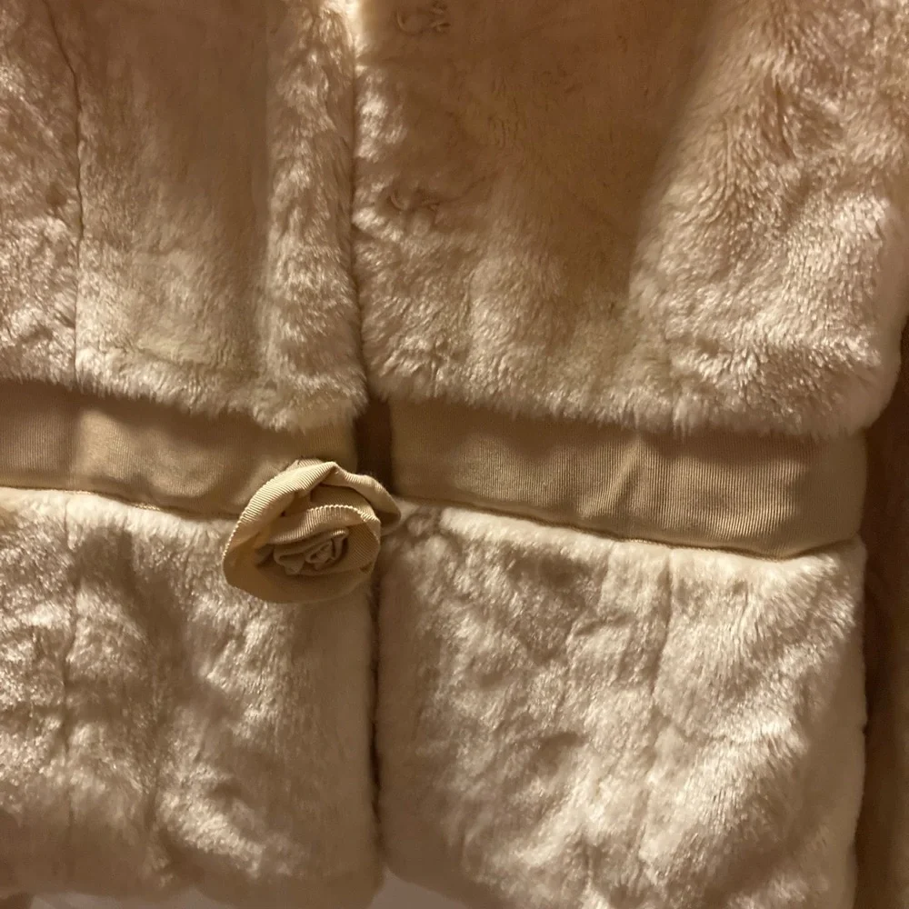 Beth Bowley Plush Cream Teddy Jacket - Picture 4 of 5